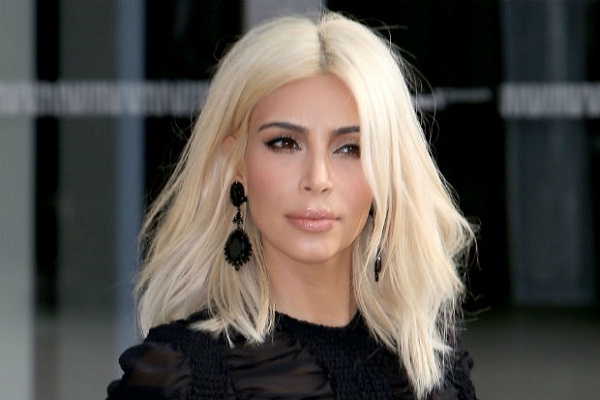 7cdd8b Kim Kardashian Wears Hot For The Evening In Platinum Blond
