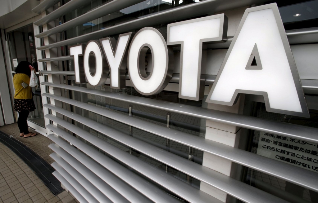 Toyota recalls 625,000 hybrid cars globally for software glitch