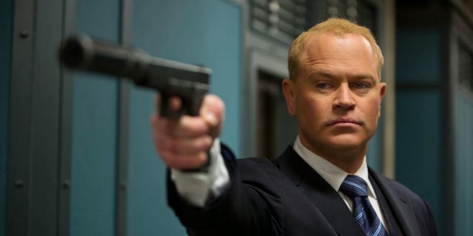 Arrow Season 4 Adds Neal McDonough As Series Regular Villain - CinemaBlend