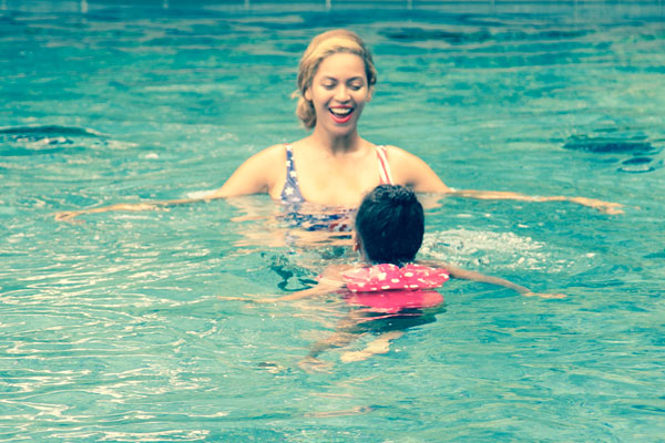 Beyonce takes her daughter Blue Ivy for swimming lessons while on a family vacation