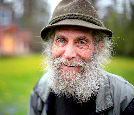 Burt Shavitz poses for