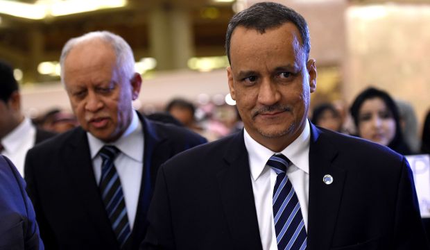 UN's envoy to Yemen Ismail Ould Cheikh Ahmed, walks alongside Yemeni Foreign Minister Riyadh Yassin before their meeting in the Saudi capital Riyadh