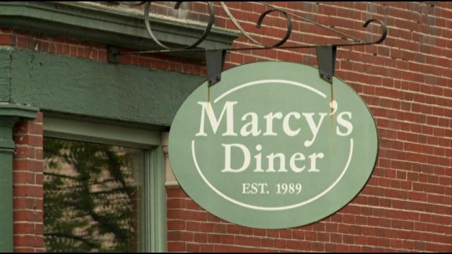 Diner owner under fire for Facebook posts - WTSP.com