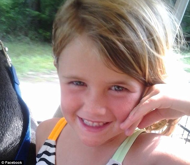 Leaping fish kills 5-year-old Florida girl, injures two others d