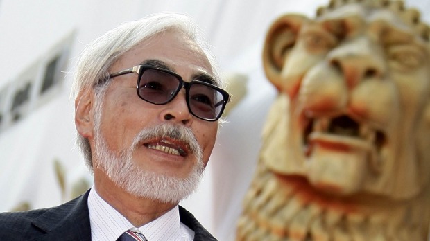 Japanese director Hayao Miyazaki has criticised Japanese Prime Minister Shinzo Abe's plan to widen the role of the country's military