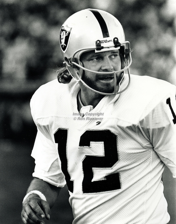 Kenny Stabler passed away today at the age of 69