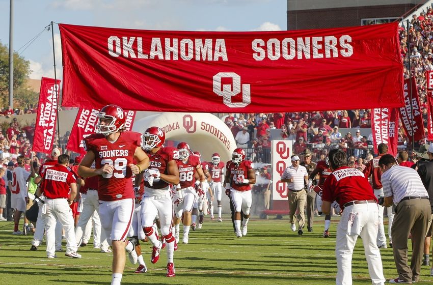 Sooners Ranked 19th in Initial 2015 Amway Football Coaches Poll