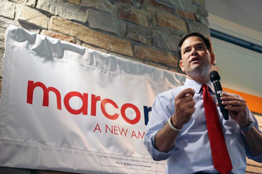 Presidential hopeful Marco Rubio speaks to a crowd of people attending a fundraiser for Iowa House Representative Chris Hagenow on Tuesday