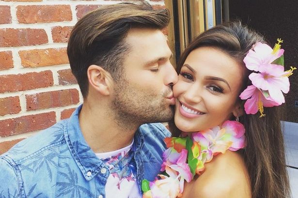 Michelle Keegan  Instagram

Michelle Keegan and Mark Wright enjoy their Hawaii party