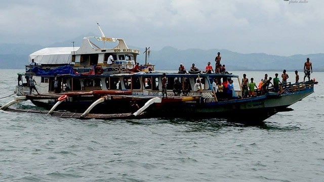 Philippines ferry sinks