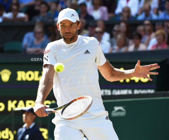 Murray Takes On Karlovic At Wimbledon