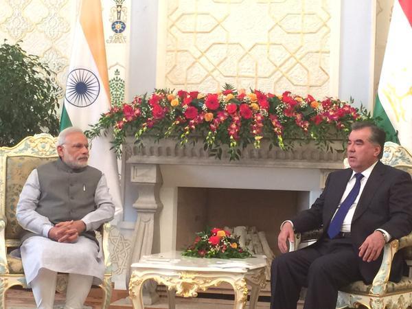 PM pitches for expanding scale of cooperation with Tajikistan