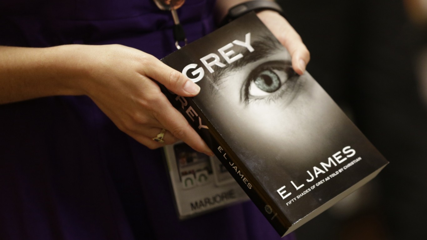 New Fifty Shades book Grey sells over one million copies in US