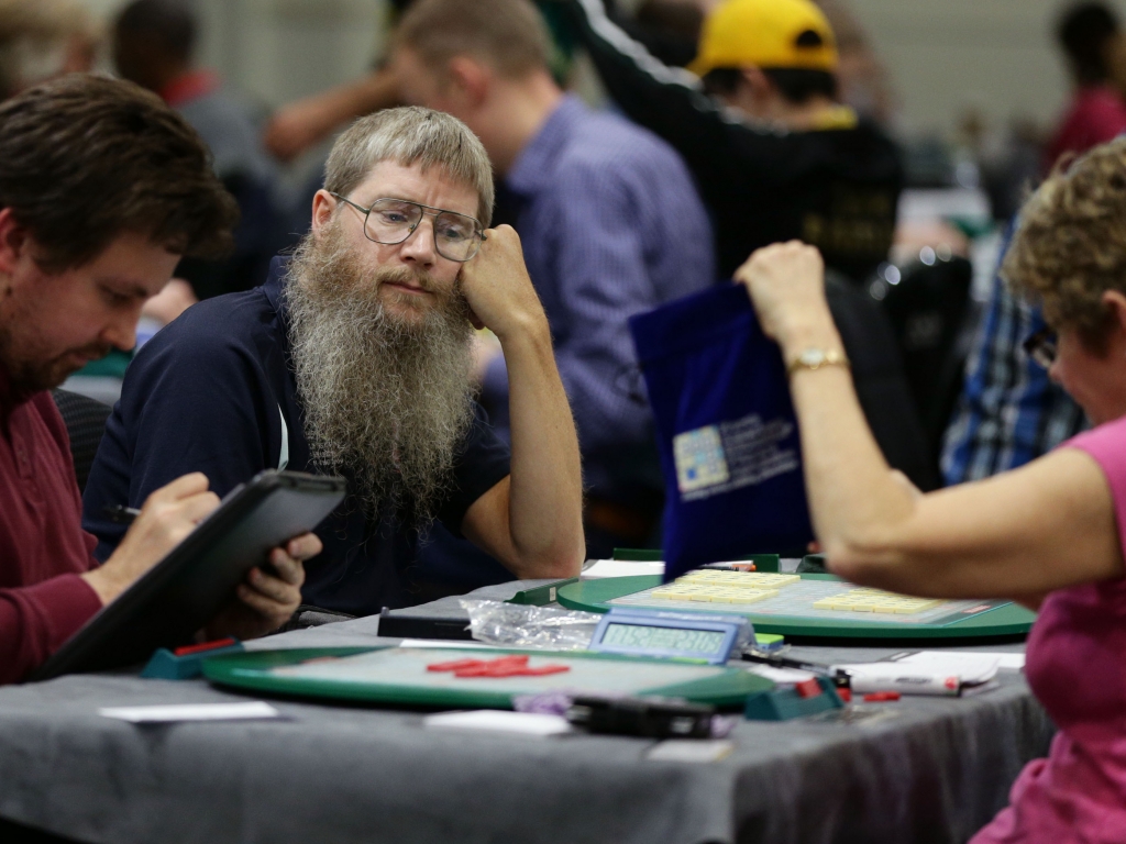 Non-french-speaking Kiwi wins french scrabble championship ! - TNT Magazine