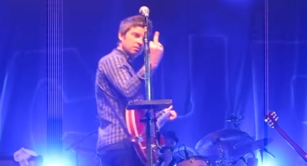 Man Learns The Hard Way Why You Shouldn't Heckle Noel Gallagher