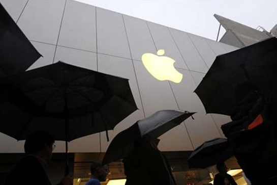 Investors have been keen about the stock market and Apple Inc. is reportedly not benefitting from