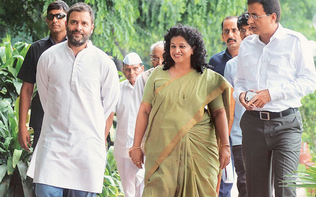 Rahul Gandhi with Shobha Oza and Randeep Surjewala