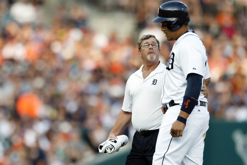 Sanchez 0-hitter into 8th, Cabrera hurt, Tigers top Jays 8-6 | WBTW - Myrtle