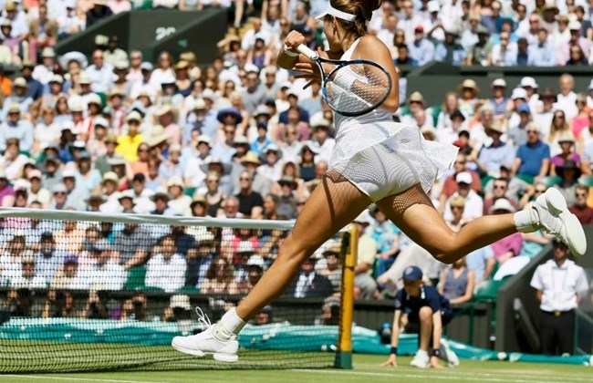 Muguruza beats Radwanska in 3 sets to reach Wimbledon final - Smithers