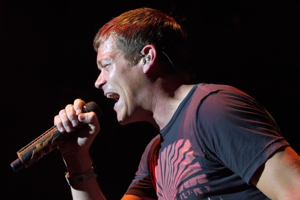 Singer Brad Arnold of 3 Doors Down in 2013