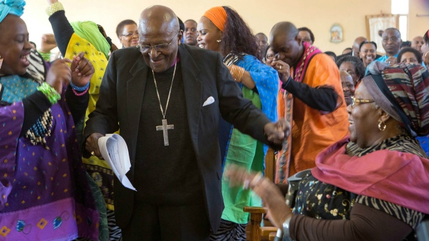 Desmond Tutu remains in hospital