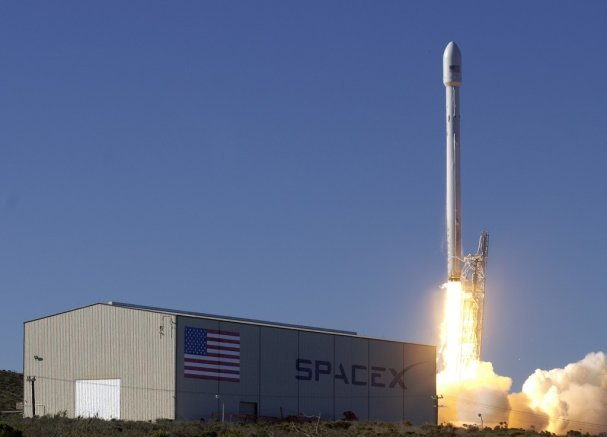 SpaceX's Falcon 9 International Space Station Bound Explodes after Liftoff