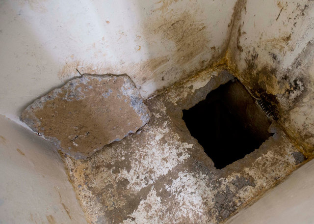 This is the opening to a tunnel in Joaquin Guzman's cell at the Altiplano prison in Mexico. Click