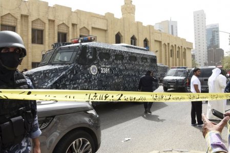 Kuwait Special Forces control the area around the Shiite Imam Sadiq Mosque in Al Sawaber area of Kuwait City