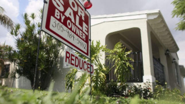 Pending Home Sales Dip in June