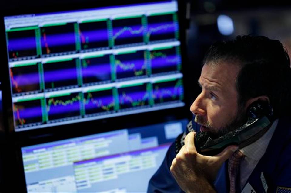 New York. Global stocks mostly fell on Tuesday as Greece's spiraling crisis kept investors on edge and as Chinese markets dropped despite government