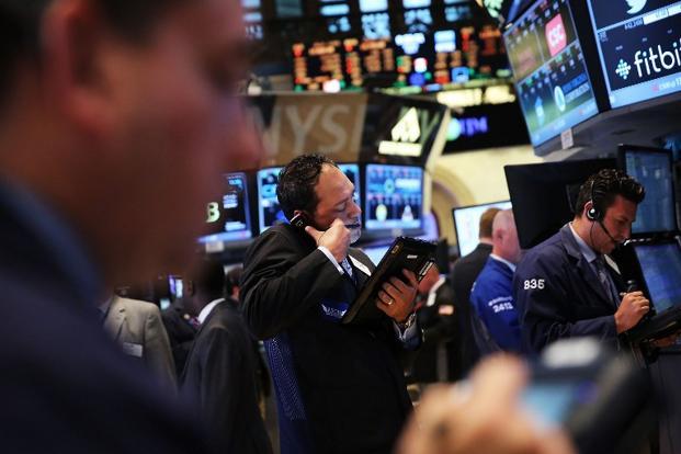 US stocks fell the most in three months last week as the escalating crisis in Greece stole attention from US economic data and the Federal Reserve