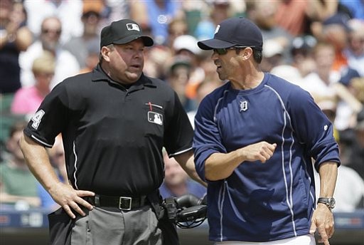 Detroit Tigers manager Brad Ausmus argues a call with home plate umpire Sam Holbrook during the fifth inning Thursday against the Pittsburgh Pirates in Detroit