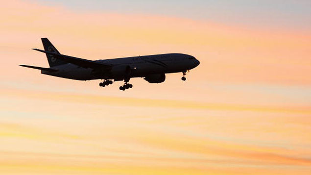 Volcanic ash around Denpasar airport in Bali has delayed an Air New Zealand flight