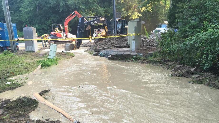 Dekalb County struggles to contain water main break