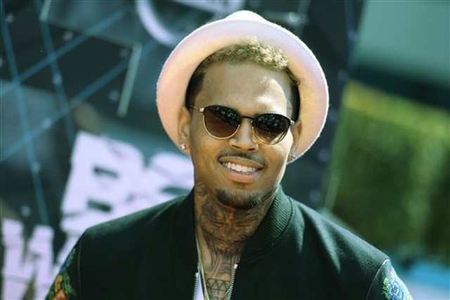 Chris Brown confused about why he's stuck in Philippines - Farmington Daily Times