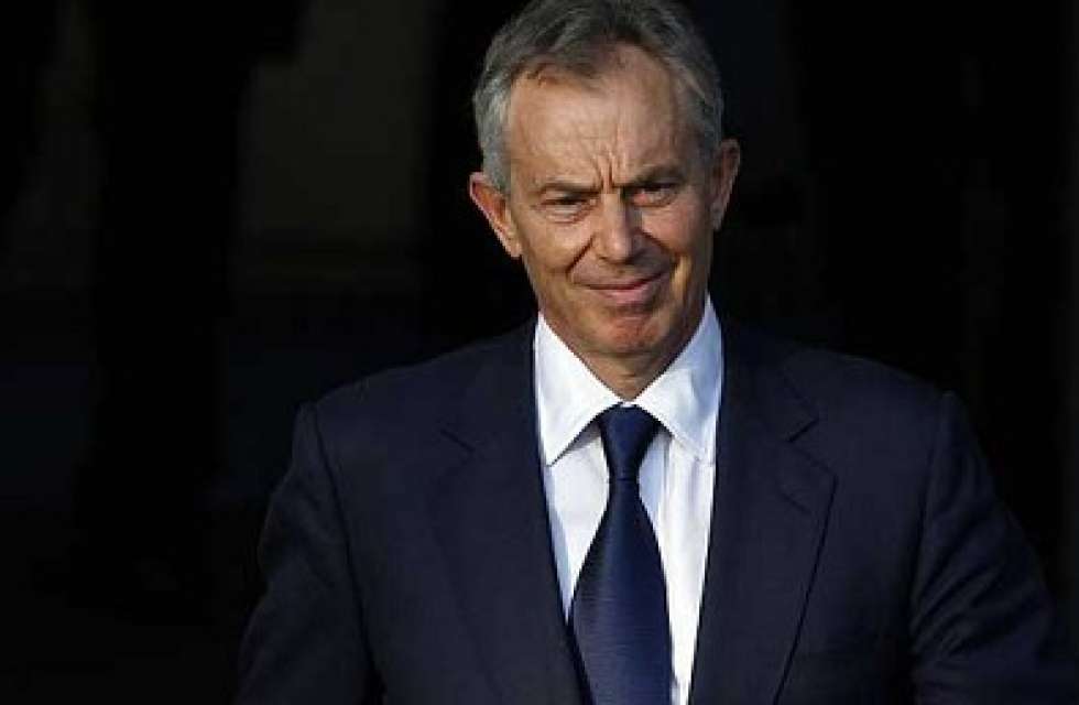 Blair tells Britain's Labour You cannot win power by moving left