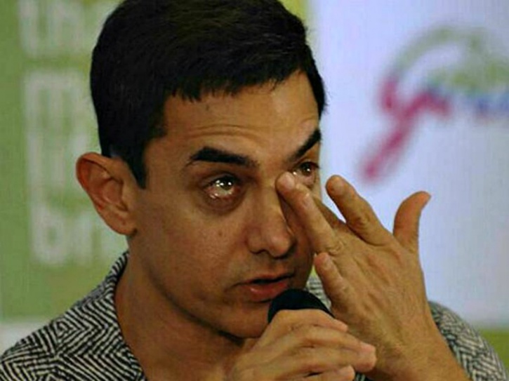 Aamir Khan cried once again, trolled on Twitter