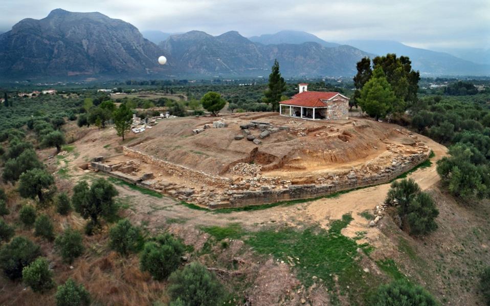 Greece announces discovery of ancient palace near Sparta