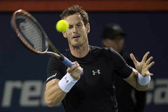 Andy Murray reached the third round of Montreal Masters with a 6-4 7-5 win over Tommy Robredo