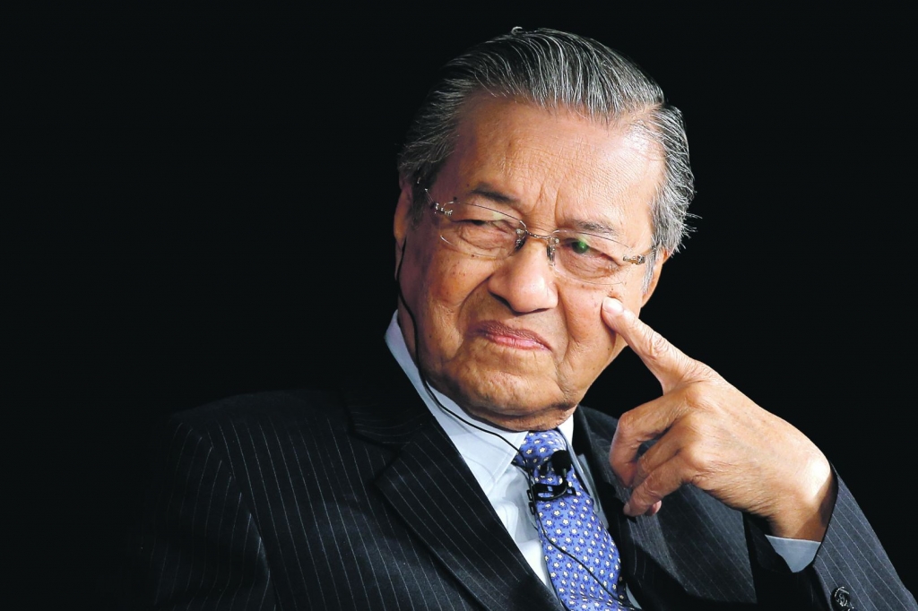 Dr Mahathir still believes 1MDB funds went to Najib’s accounts says report