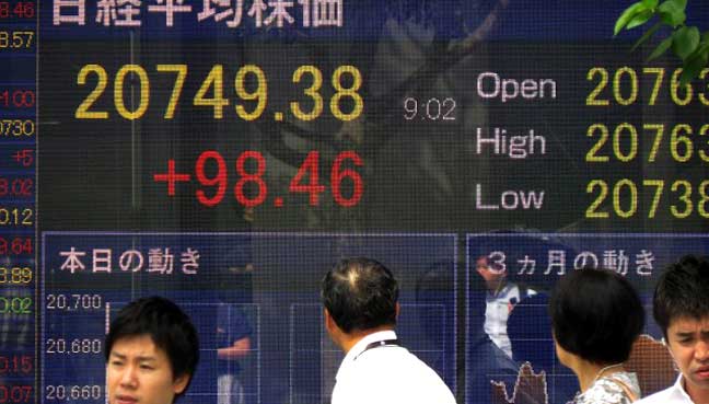 Asia shares shaken as China stocks extend plunge