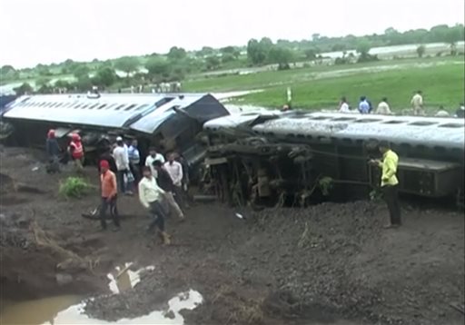 At least 24 killed, 300 survive after trains derail in India