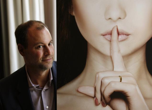 Leaked emails from Ashley Madison’s CEO show how the website tried hacking a competitor in 2012