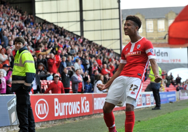 Barnsley youngster Mason Holgate has signed for Premier League side Everton in a deal believed to be worth �1m plus add-ons