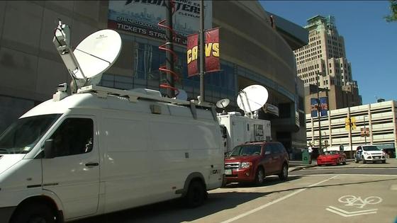 Cleveland Preparing for the Debate Enjoying the Extra Business story image