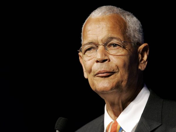 Julian Bond addresses the civil rights organization´s annual convention in Detroit Bond a civil rights activist and longtime board chairman of the NAACP died