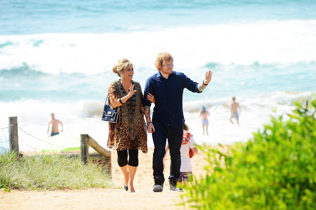 Marilyn gives Ed Sheeran a tour of Summer Bay