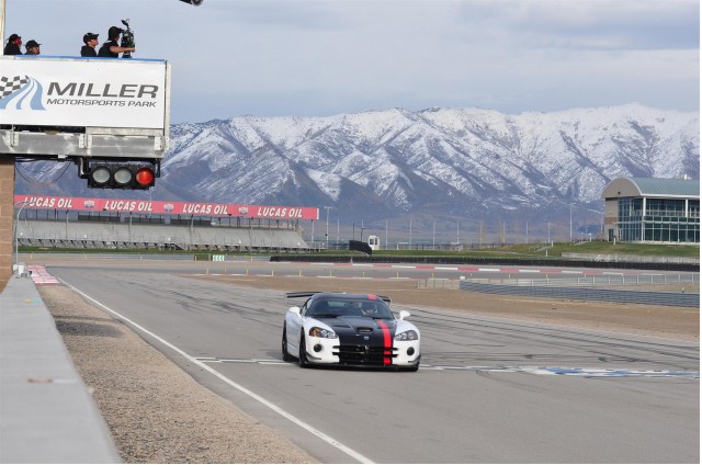 Dodge Viper SRT10 ACR sets lap record at Miller Motorsports Park