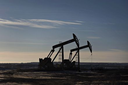 EIA Cuts $6 from 2015 Estimated Price for a Barrel of Oil