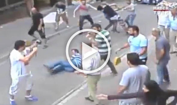 Entertainment
Angry ‘Irishman’ filmed fighting street full of Turkish shopkeepers

By Jerome Khalid